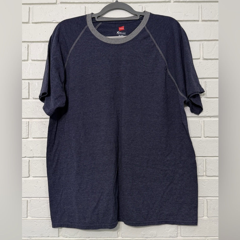 Men’s Hanes X-Temp tee. Size XL